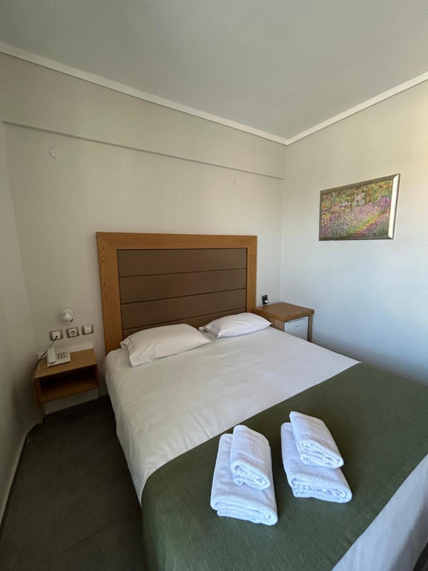 Perea Hotel Peraia  ภายนอก รูปภาพ